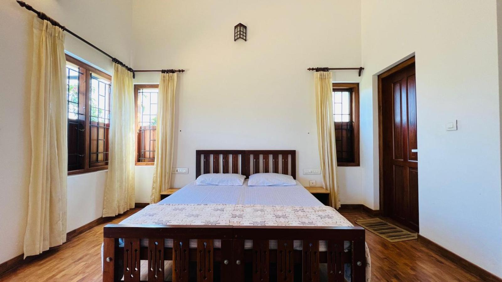 Pristine Hills Villa Meppadi Exterior photo